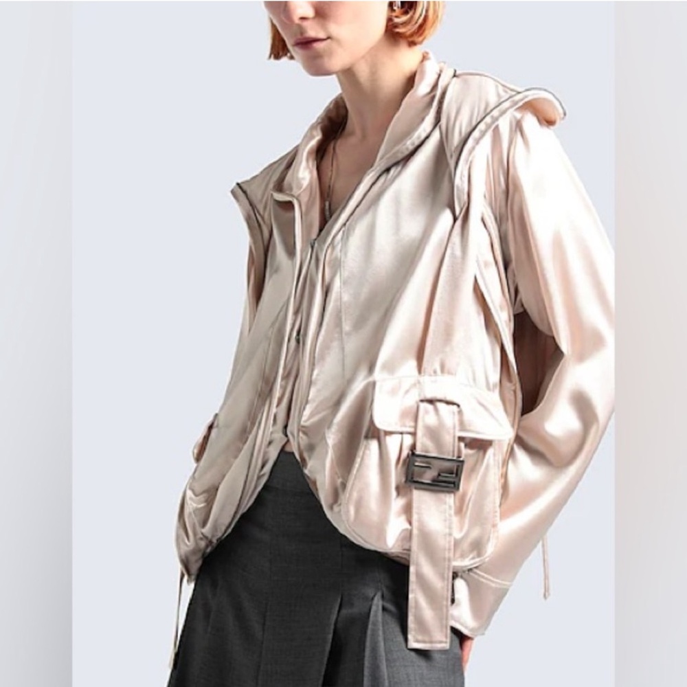 FENDI NWT AUTHENTIC SATIN BLOUSON OVERSIZED BOMBER FIT WOMEN JACKET SIZE 40 - Picture 5 of 5